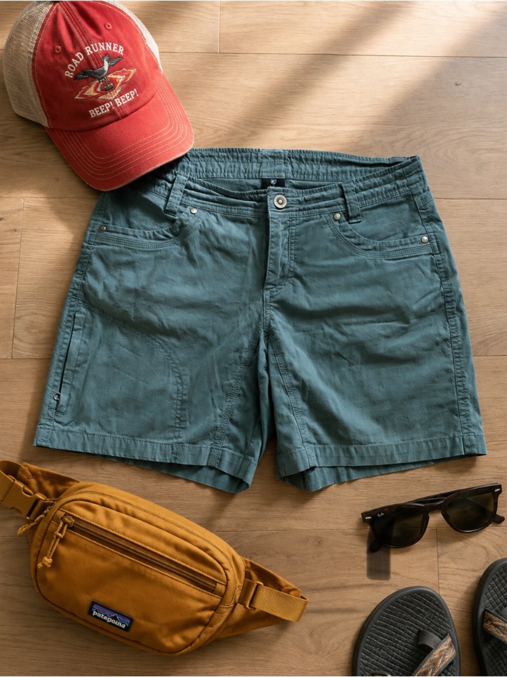 Kuhl Women's Casual Mid Rise Blue Cotton Shorts 10 Outdoor Hiking Rugged Camping
